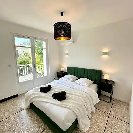 De Standing Au Calme Absolue Avec Piscine, Clim, Wi-fi
